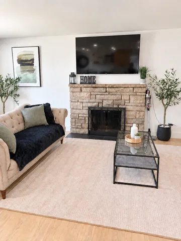 Modern 3BR Home Near CHEO & General Hospital-Extended stay-(No pets) Near CHEO/General Hospital